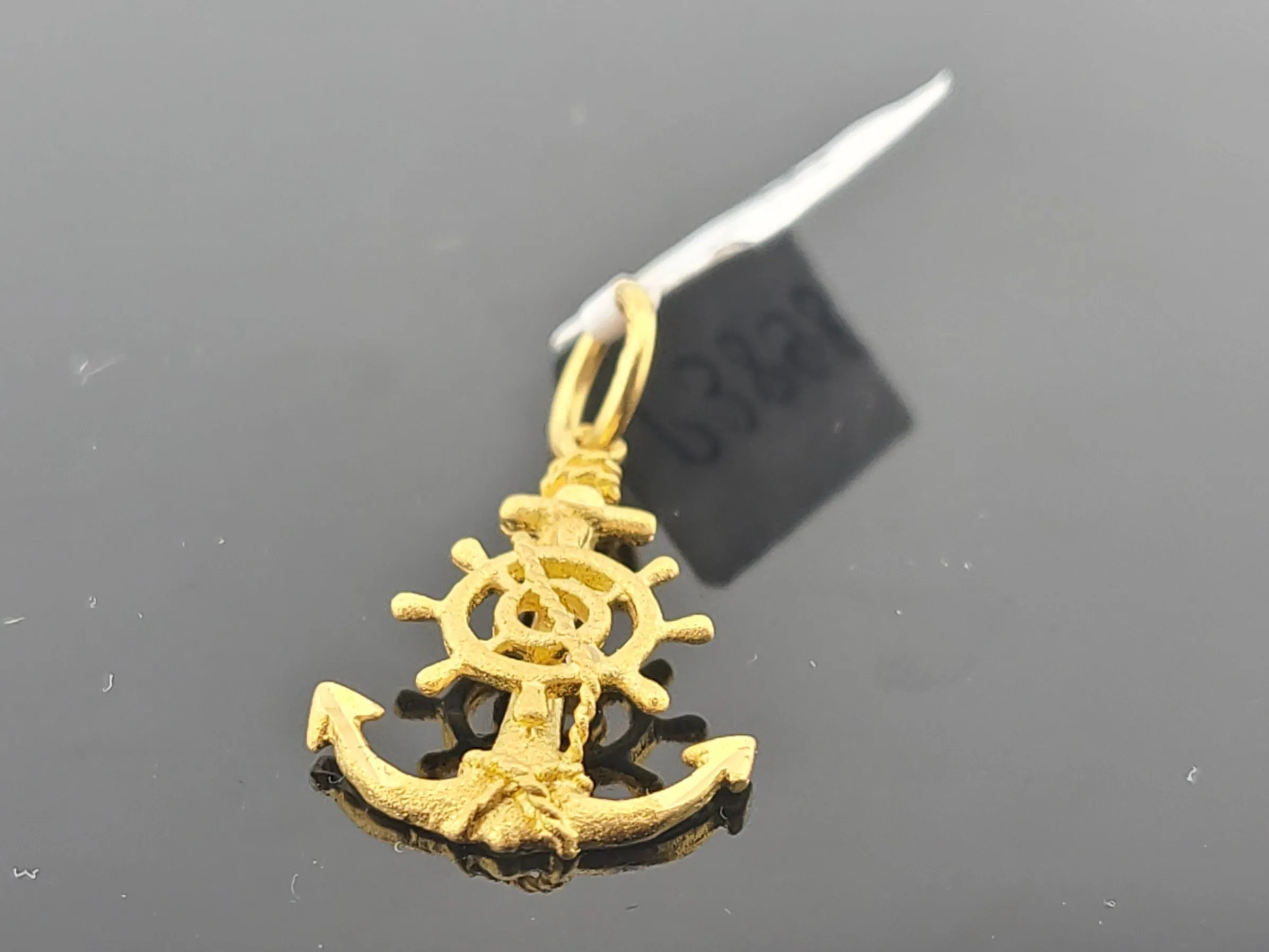 22K Solid Gold Anchor and Wheel Pendant P3898