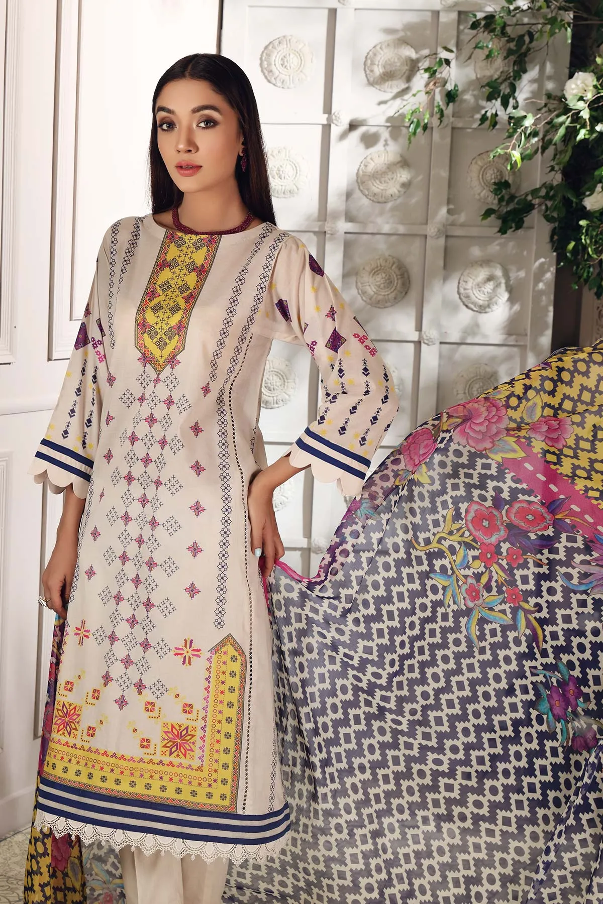 3-pc Unstitched Lawn with Chiffon Dupatta CP-47