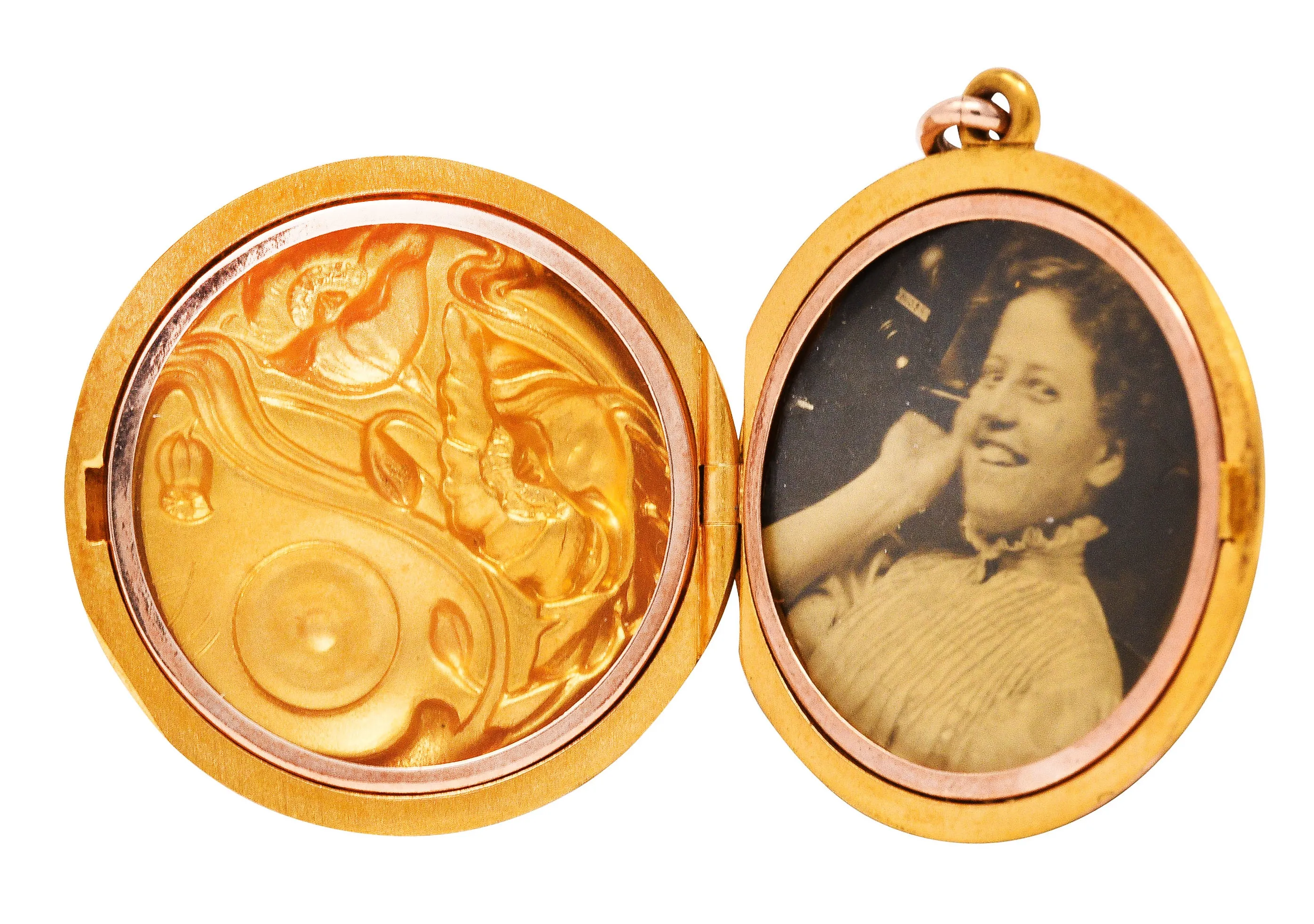 Art Nouveau 18 Karat Gold Floral Portrait Locket Pendant