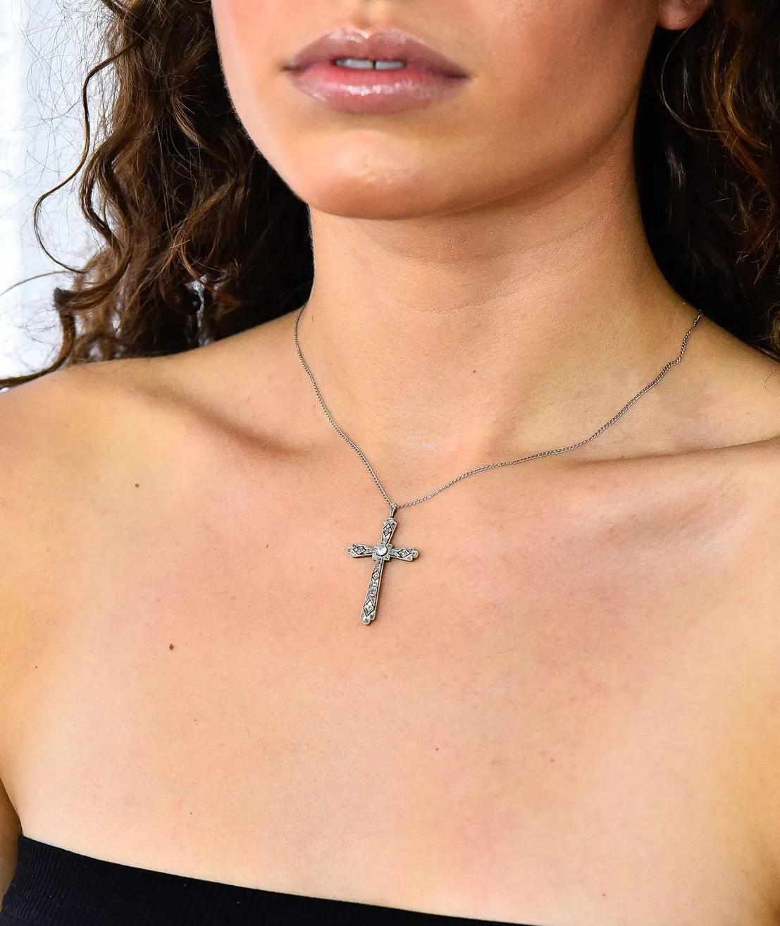 Edwardian Diamond Platinum-Topped 18 Karat Gold Cross Pendant