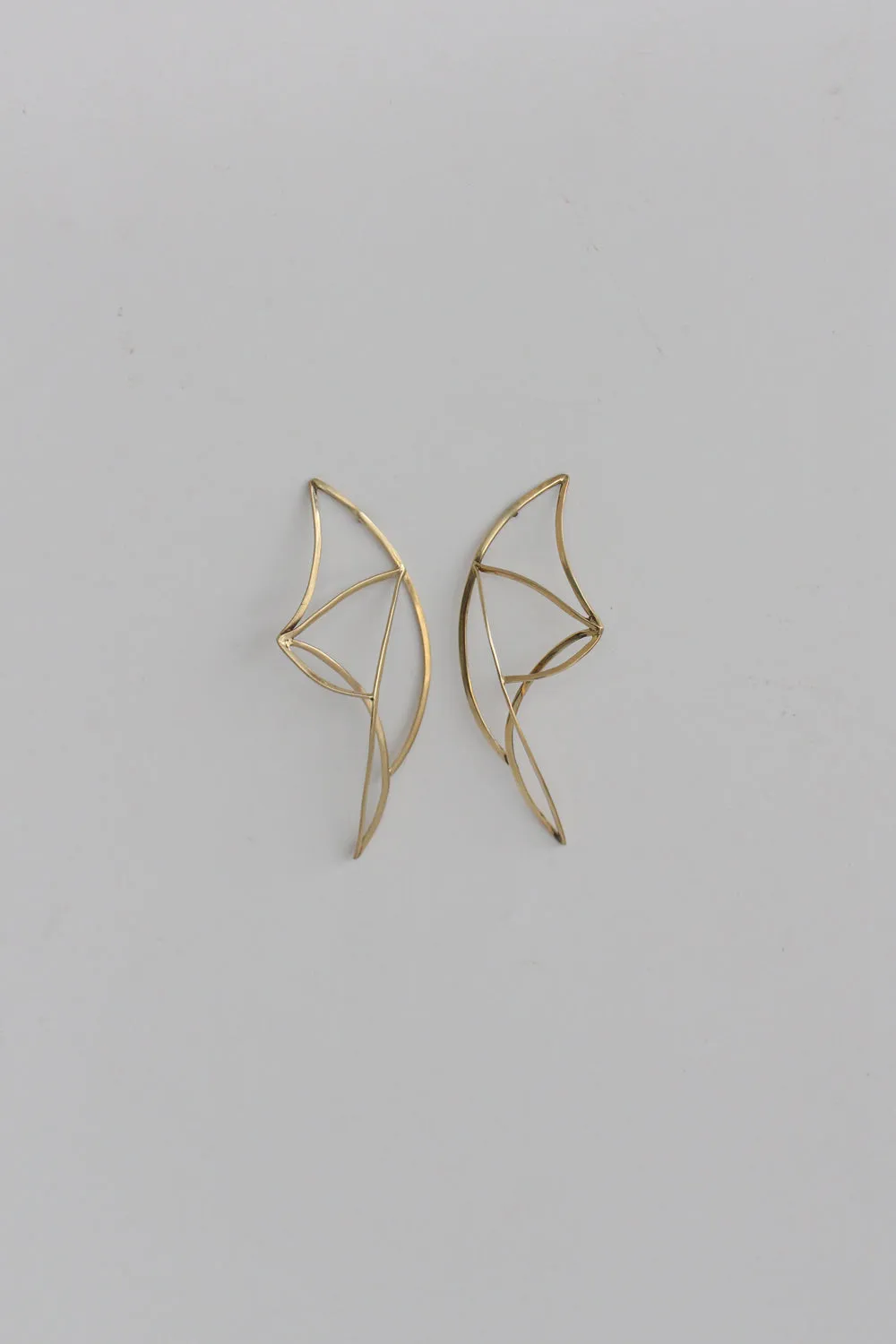 GOLD WIRE EARRINGS