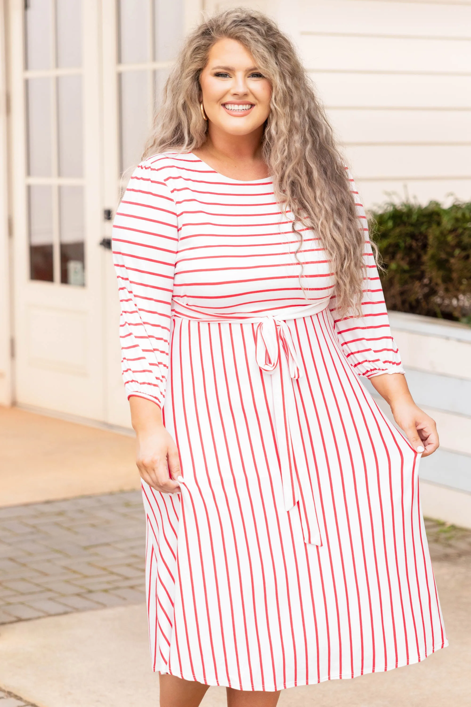 Holding Hands On The Boardwalk Dress, Ivory-Coral