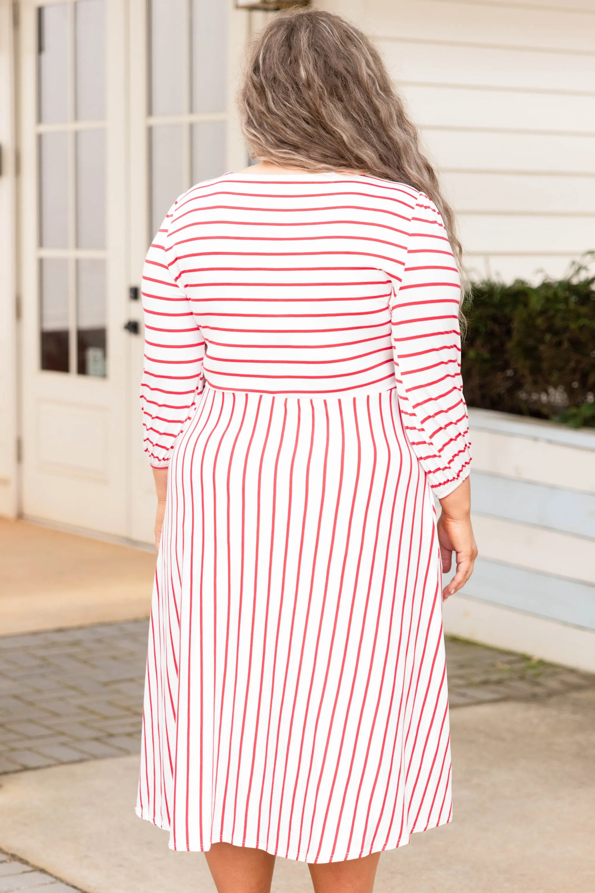 Holding Hands On The Boardwalk Dress, Ivory-Coral