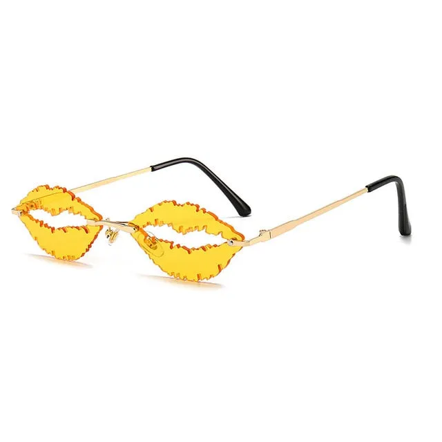 KISS EYE SUNGLASSES