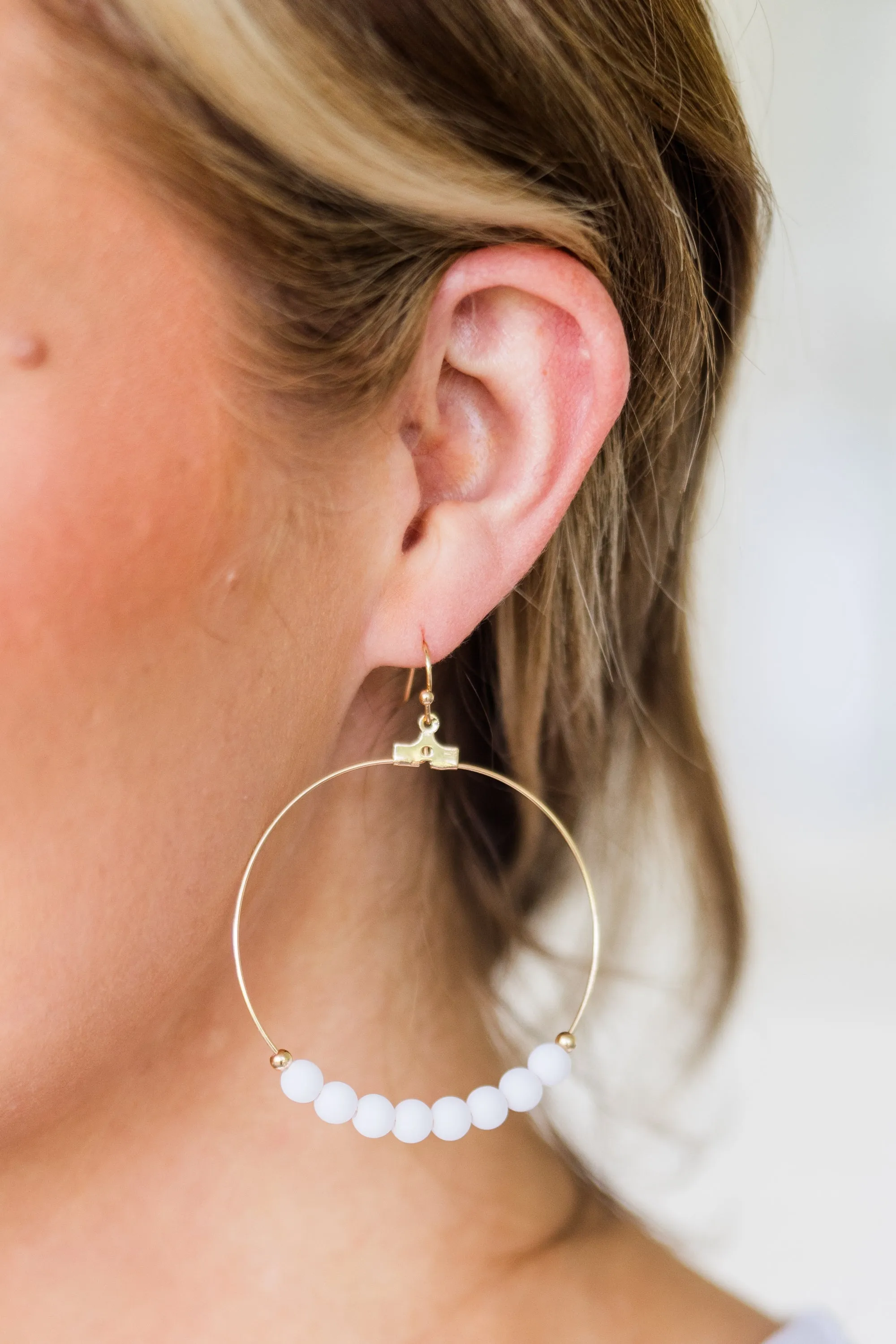 Making Pearls Out Of Sand Earrings, White