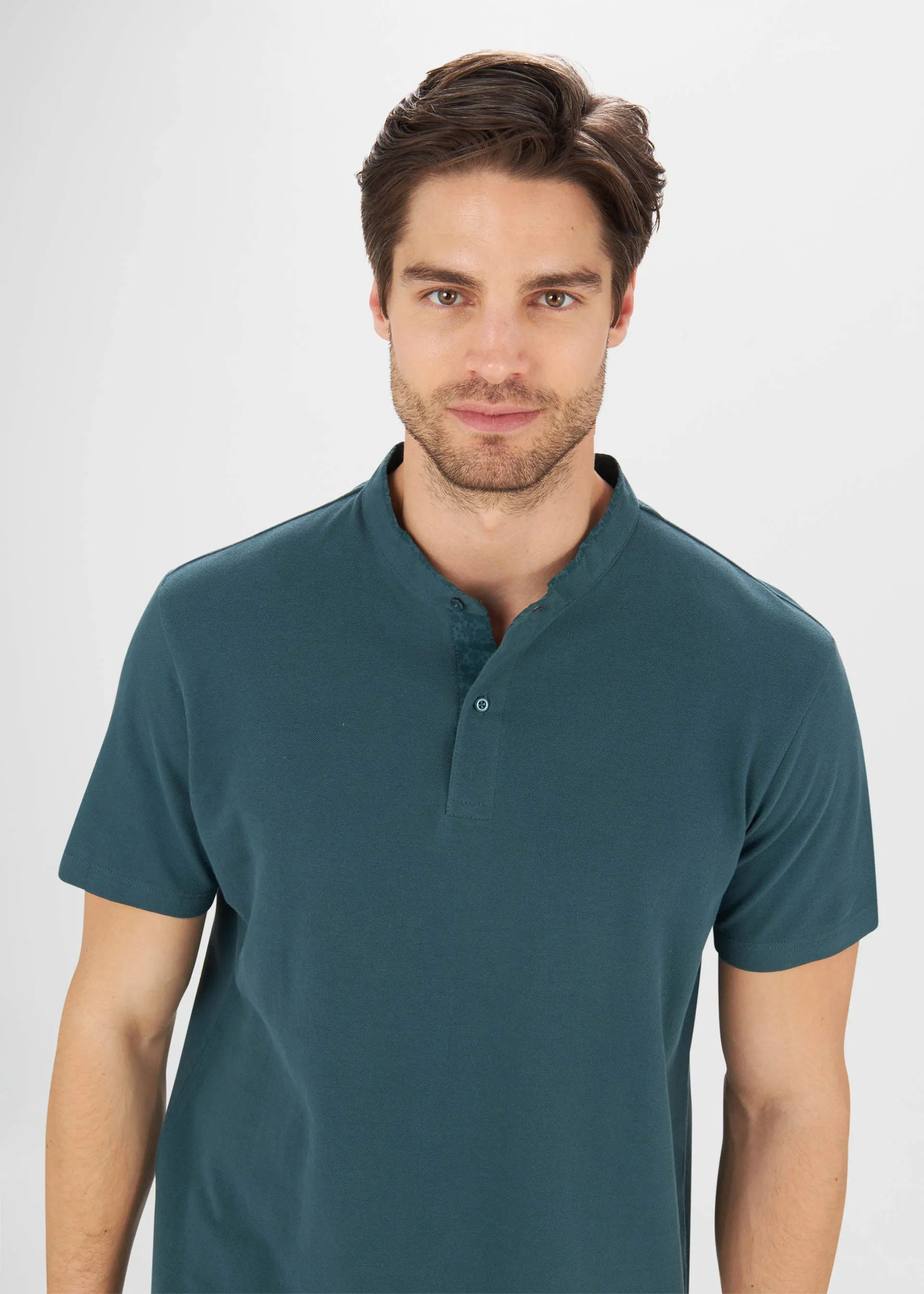 Polo con dettagli camicia