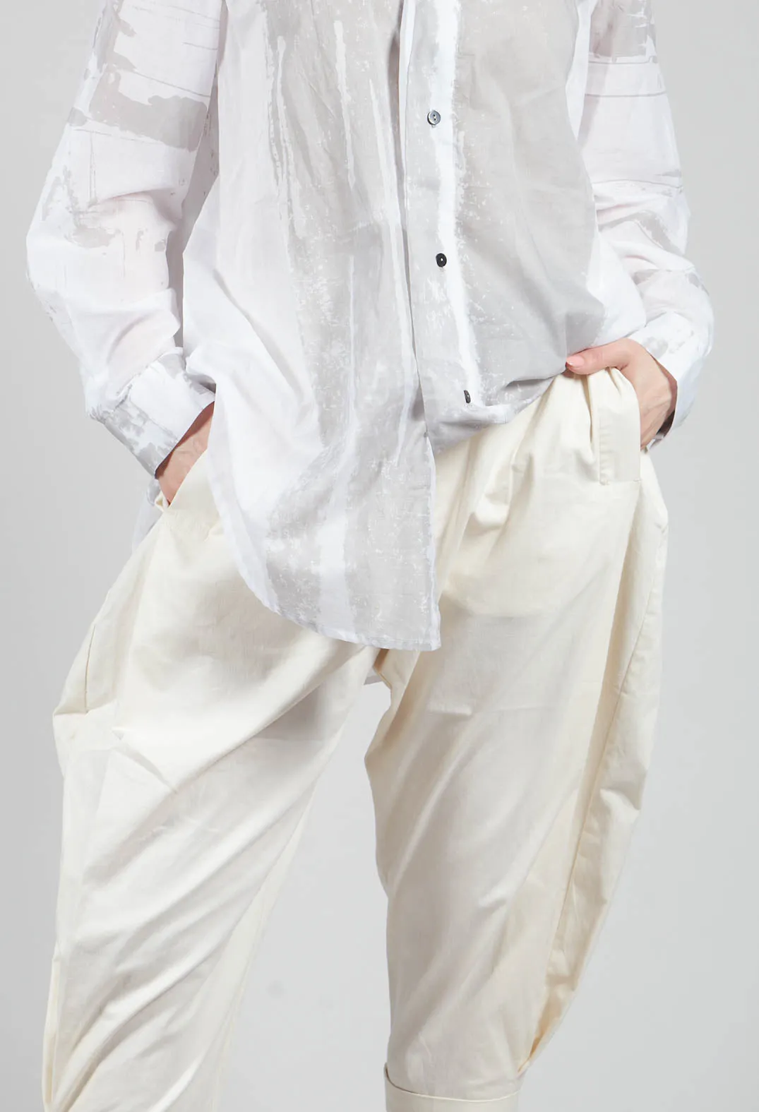 Turn Up Trouser in Cream