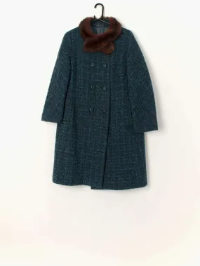 Vintage wool coat in blue tweed with brown fur collar – Medium